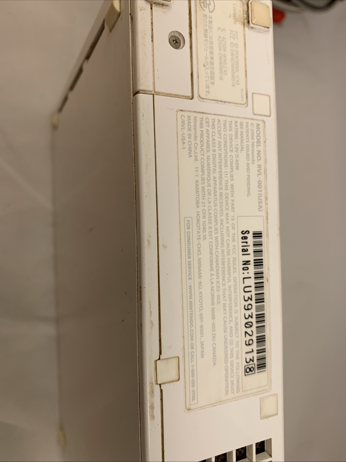 Nintendo Wii Console 4 Games All Cords 1 Wii Control 1 Nunchuk RVL-001 (USA)