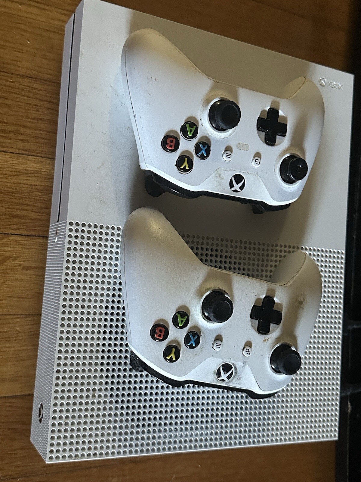 Microsoft Xbox One S Minecraft Favorites Bundle 500GB Game Console – White