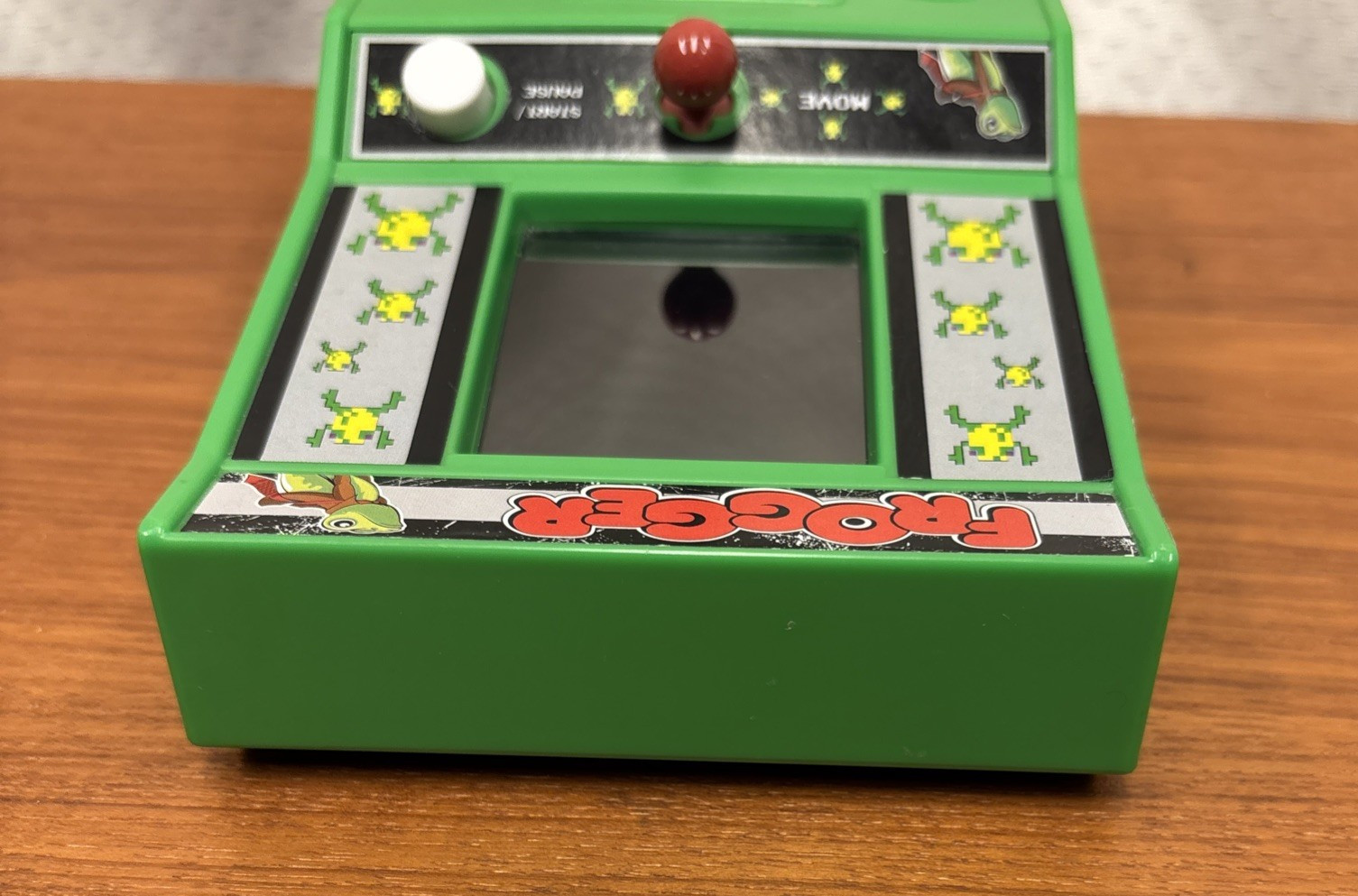 Frogger Retro Handheld Mini Arcade Video Game Konami Works Batteries Included