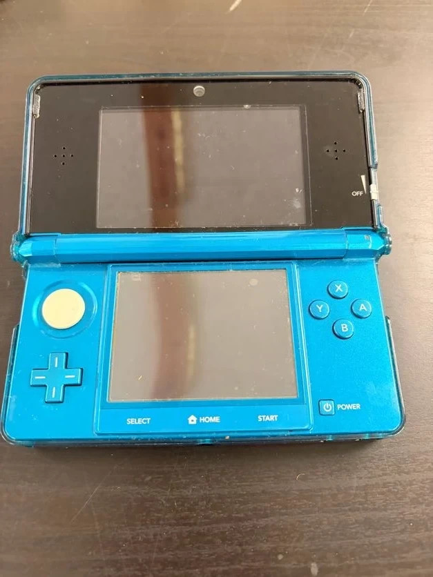 Nintendo 3DS Aqua Blue [video game] used