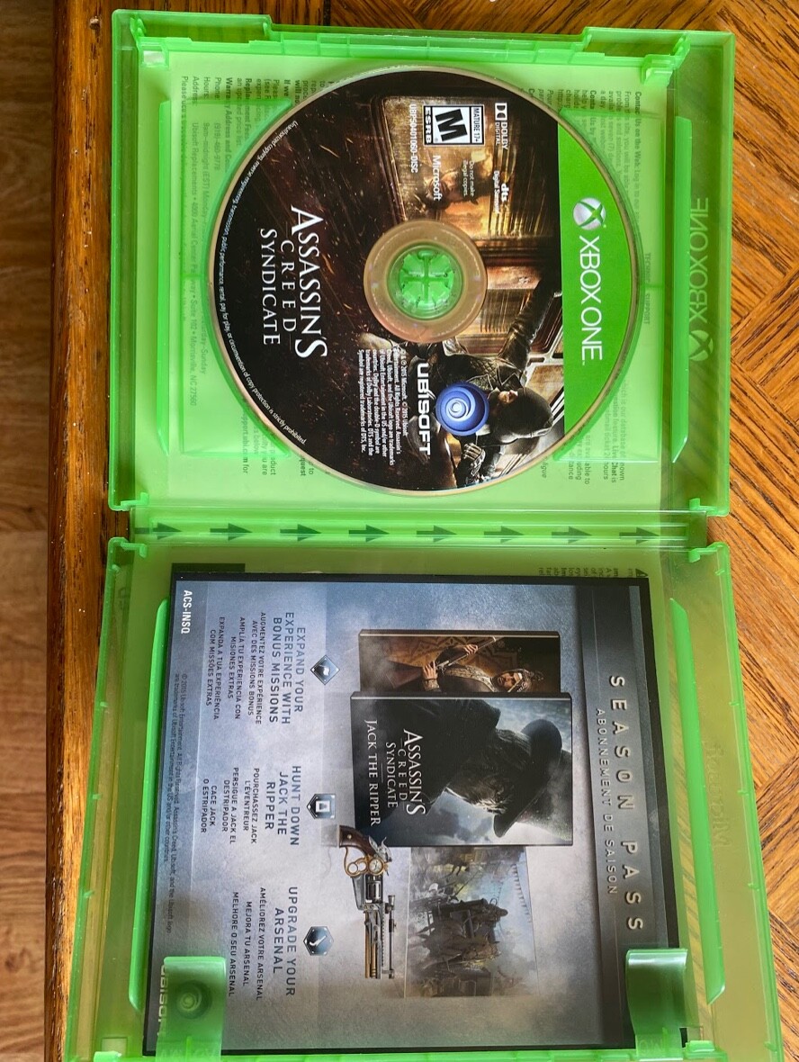 Xbox One with Kinect- Ready to Play Bundle- 2 Controllers, 7, Games, and More