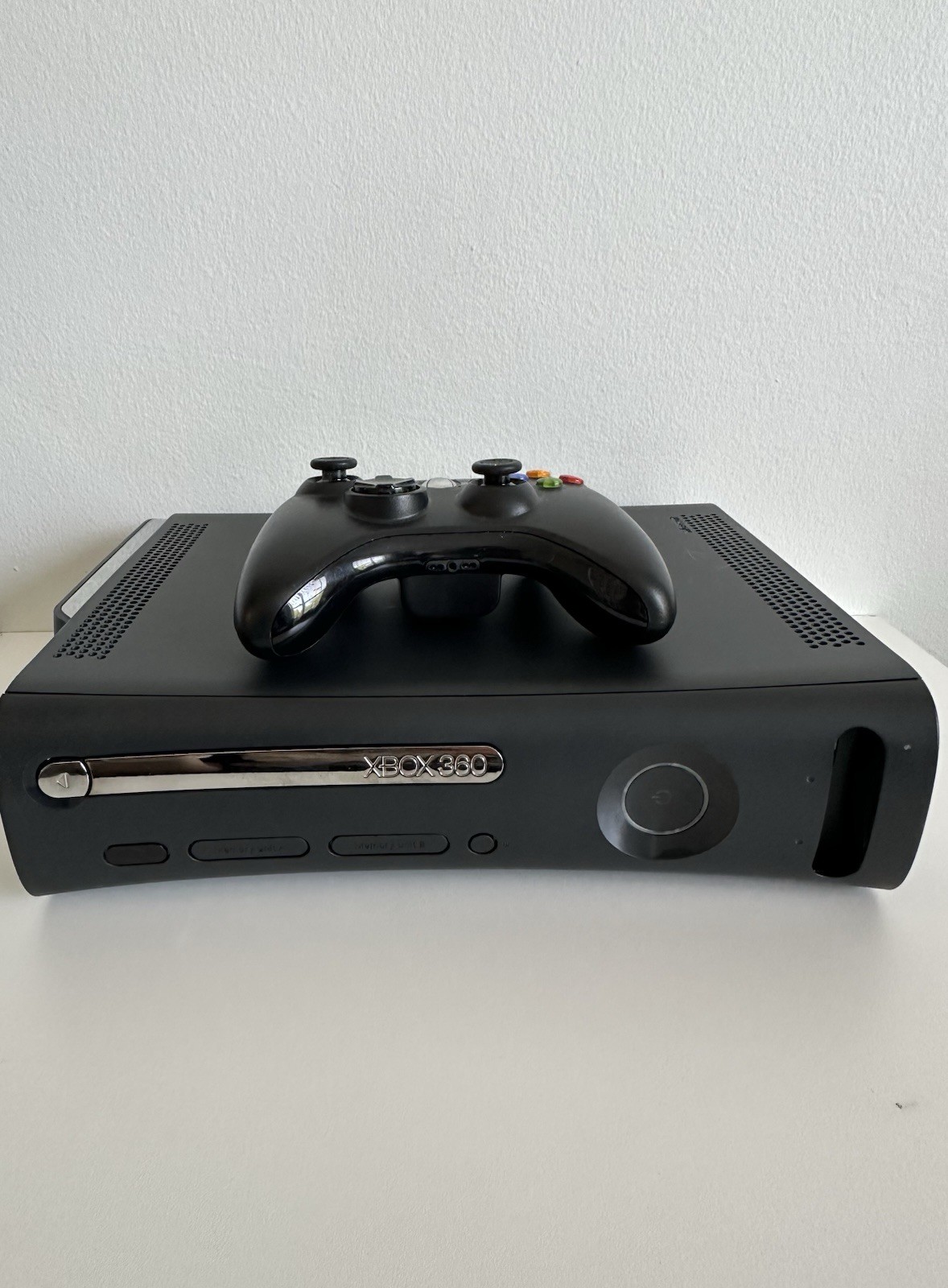 Microsoft Xbox 360 120GB Black Console Bundle AS-IS Parts Repair