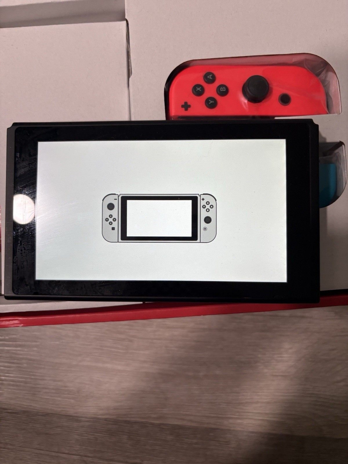 Nintendo Switch Console Bundle Mario Kart 8 Deluxe Neon Red Blue Joy-Con