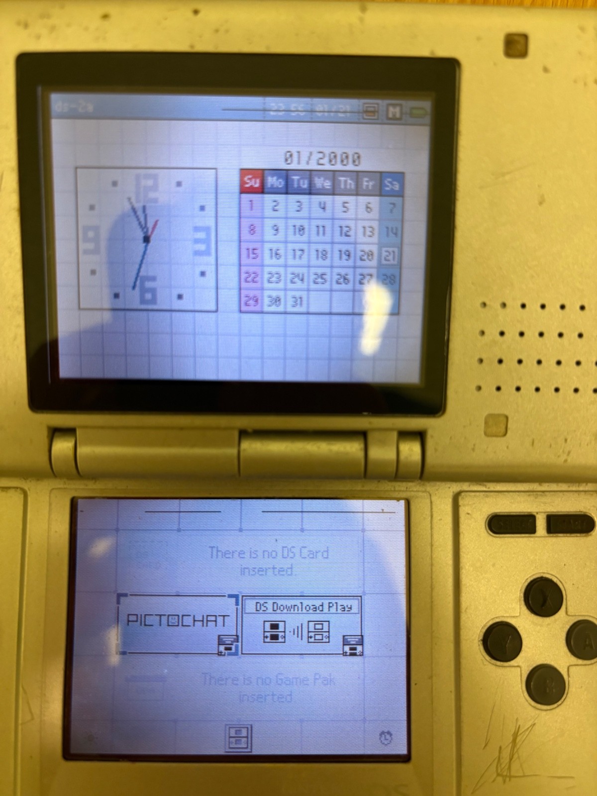 Nintendo DS Silver Handheld System – Fair Condition – TESTED AND WORKING! (2A)