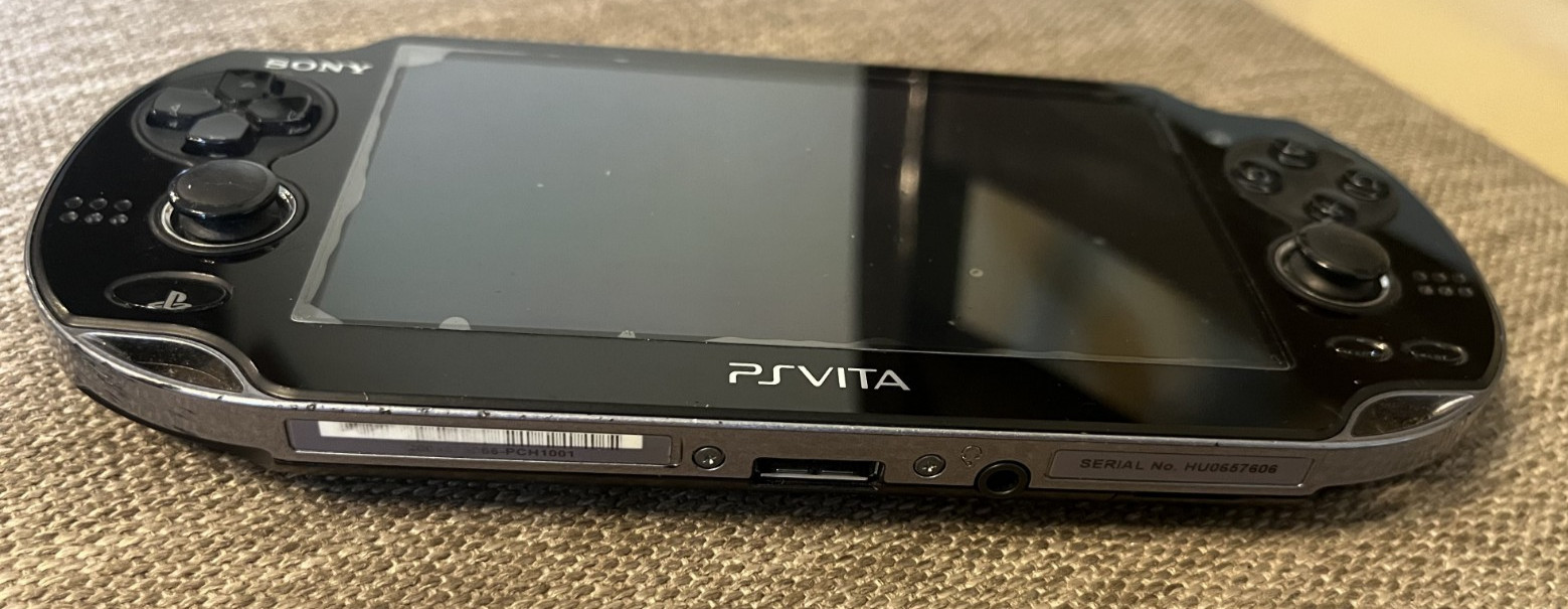 Sony PlayStation PS Vita PCH-1001 Handheld Console Black w/ Box Manual CIB