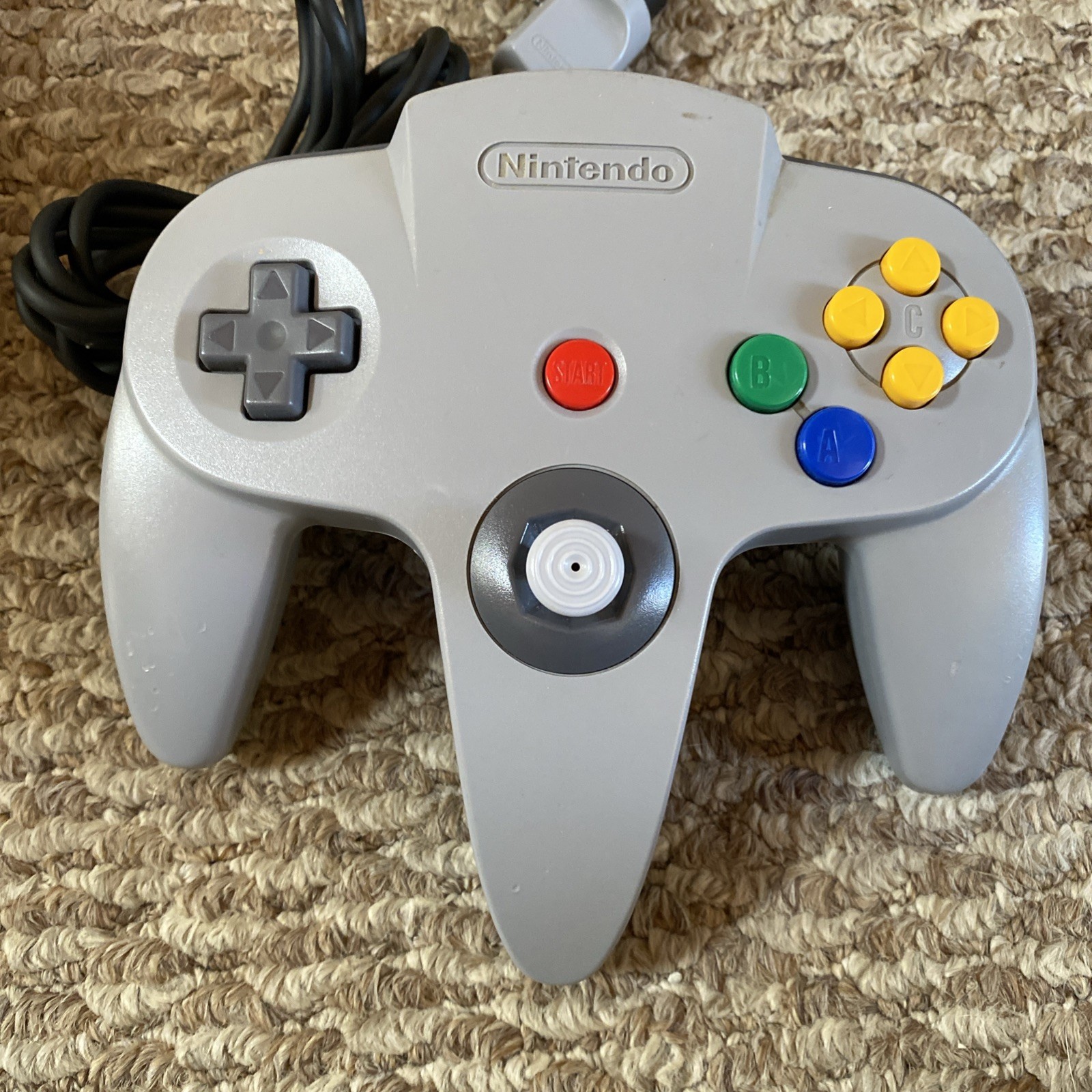Nintendo 64 Black Console N64 w/ Silver Controller Power & AV Cables ALL OEM