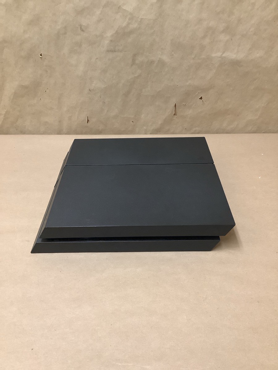 PS4 GAMES SONY CUH-1215A, #MB718821201; 500GB (210055-1)