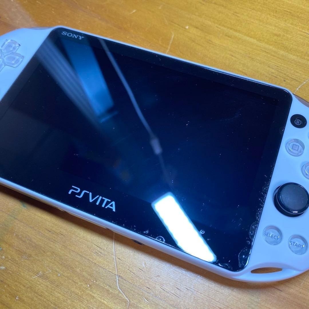 PSVITA 2000 Console, Glacier White 6257 From Japan