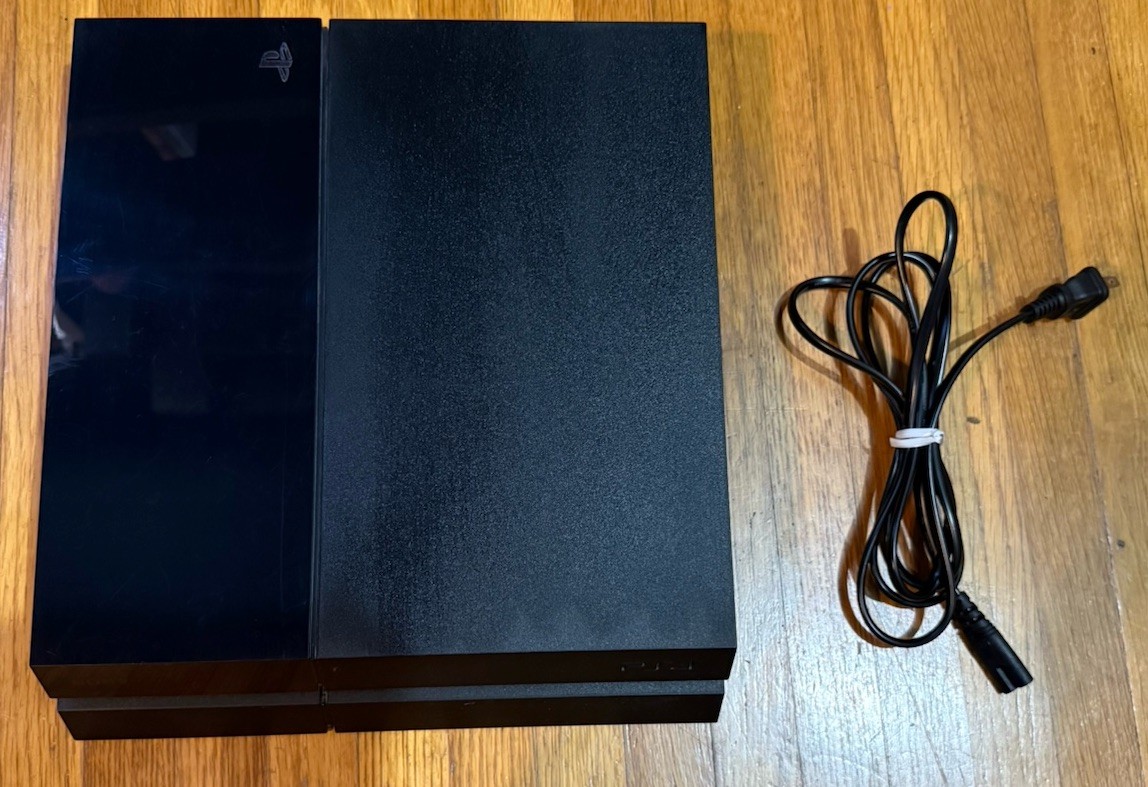 Sony Playstation 4 500GB Black Console PS4 W/ Controllers, Cords Tested Working!