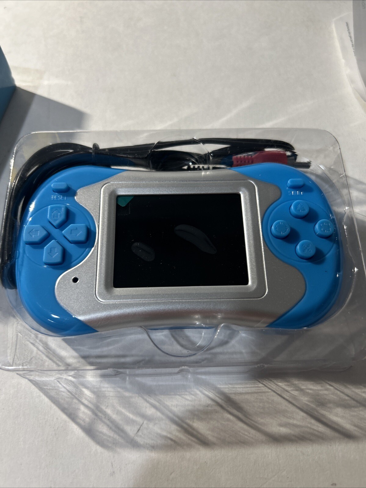 Model No: RS-81 Handheld Game Console- 2.5 In TFT
