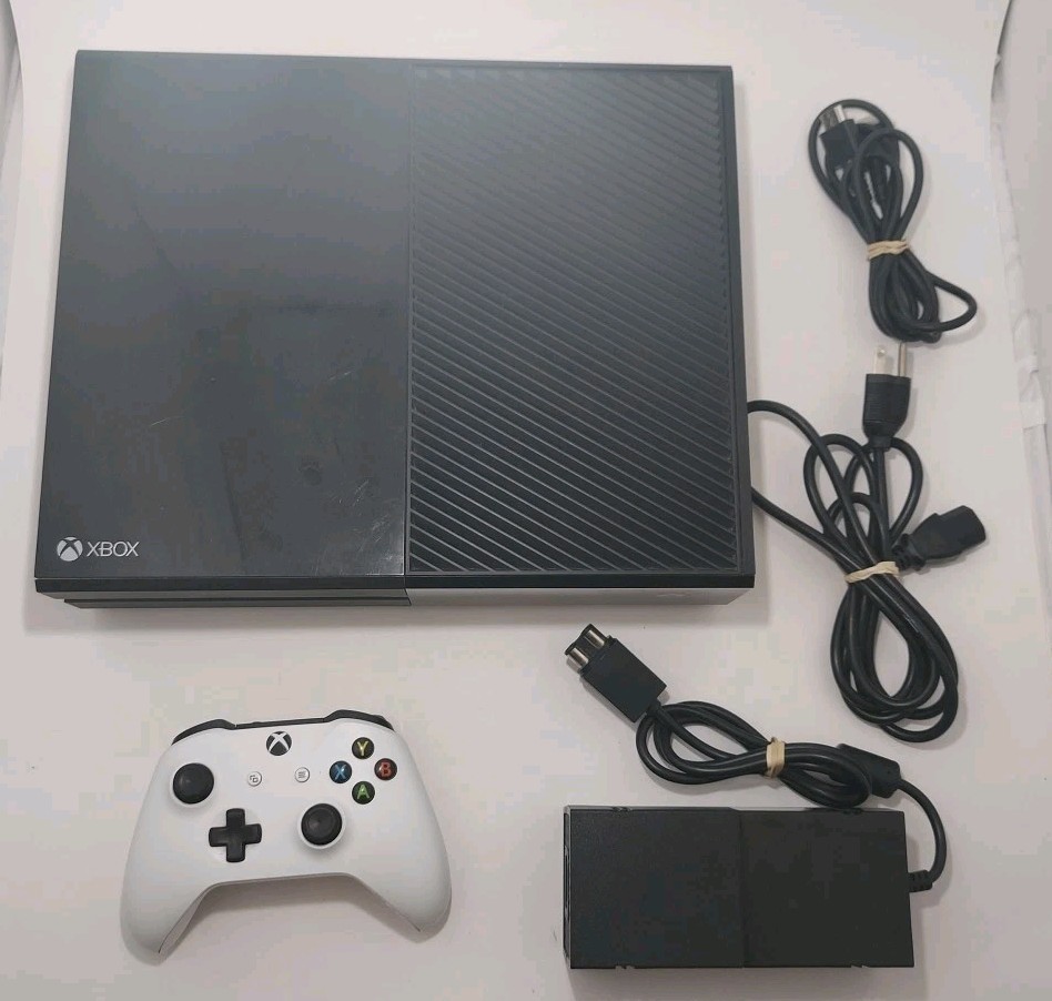 Xbox One 500GB Console Bundle – Controller – Power & HDMI Cord – Tested