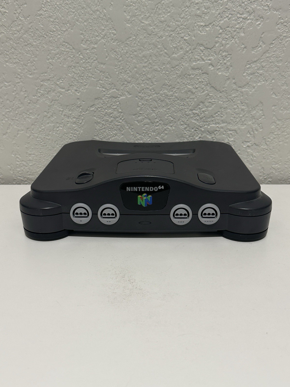 Nintendo 64 NUS-001(USA) Console Bundle w/ 2 Controllers Power/AV Cables