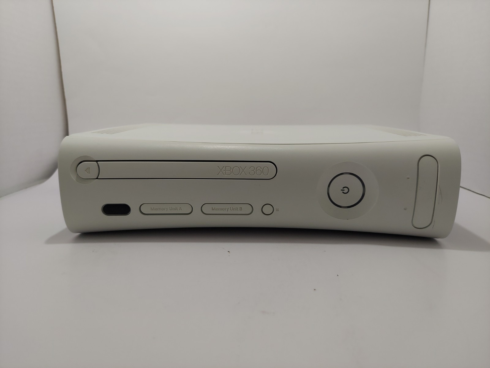 Microsoft Xbox 360 Jasper Console Bundle 20gb w/ Controller, Game And Cables