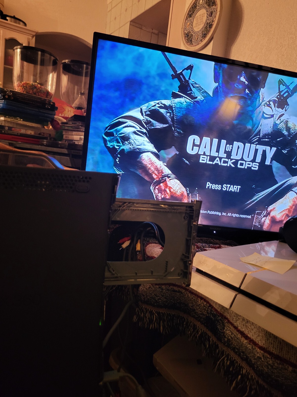 Microsoft Xbox 360 Elite 120GB Console ONLY READ!!! with 8 games COD, FAR CRY