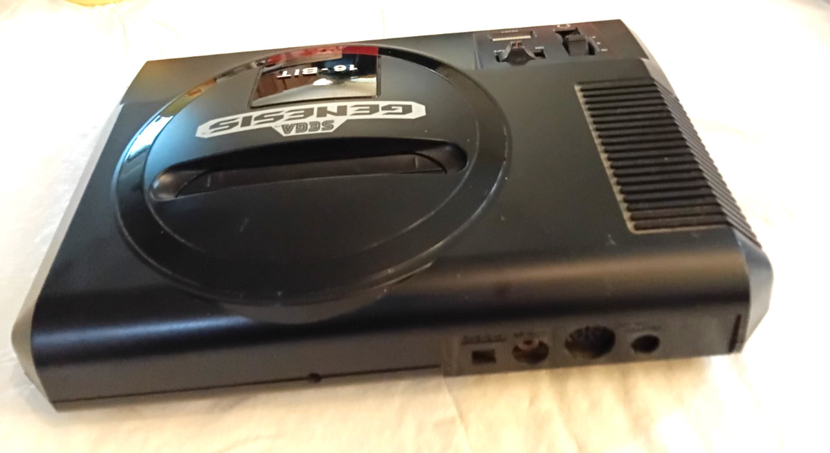 Sega Genesis 16-Bit Stereo Model 1601 With Hook-Ups & Controller Works Perfect!