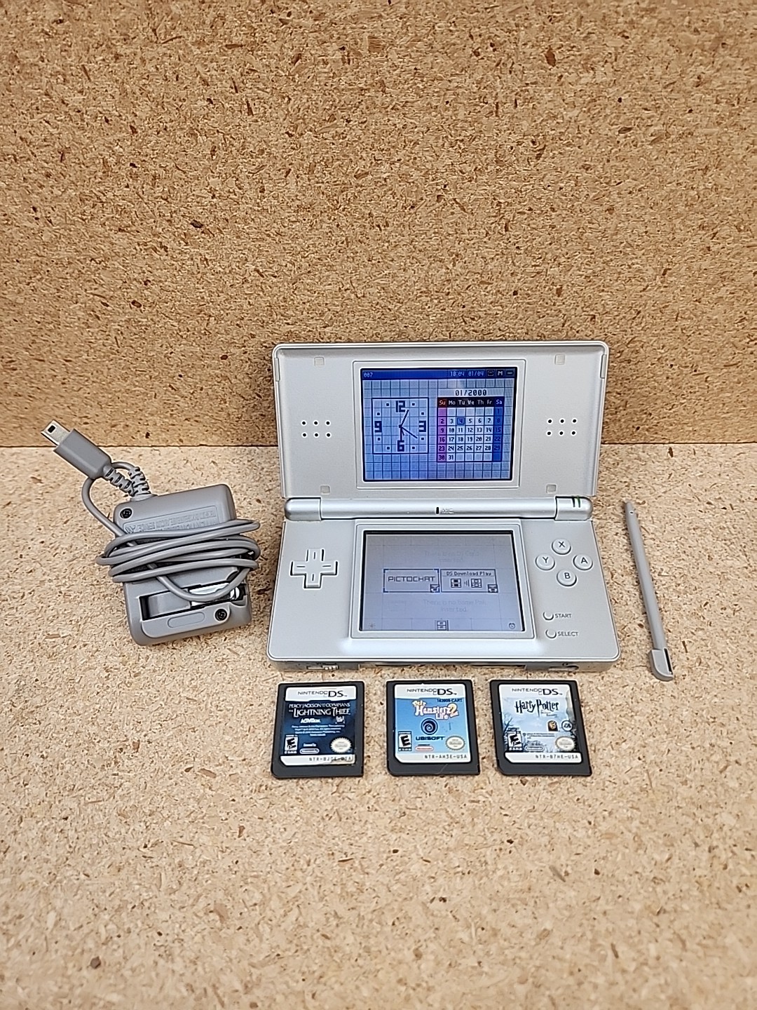 Nintendo DS Lite USG-001 Handheld Console Metallic Silver W/3 Games Tested