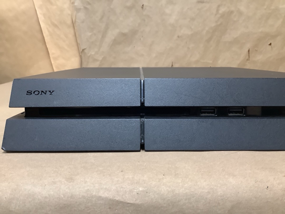 PS4 GAMES SONY CUH-1215A, #MB718821201; 500GB (210055-1)