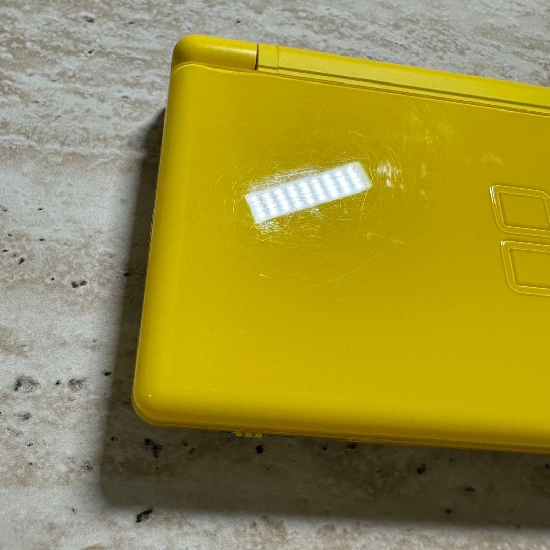 Nintendo DS Lite Pikachu Yellow Limited Edition Console Boxed Complete 7184