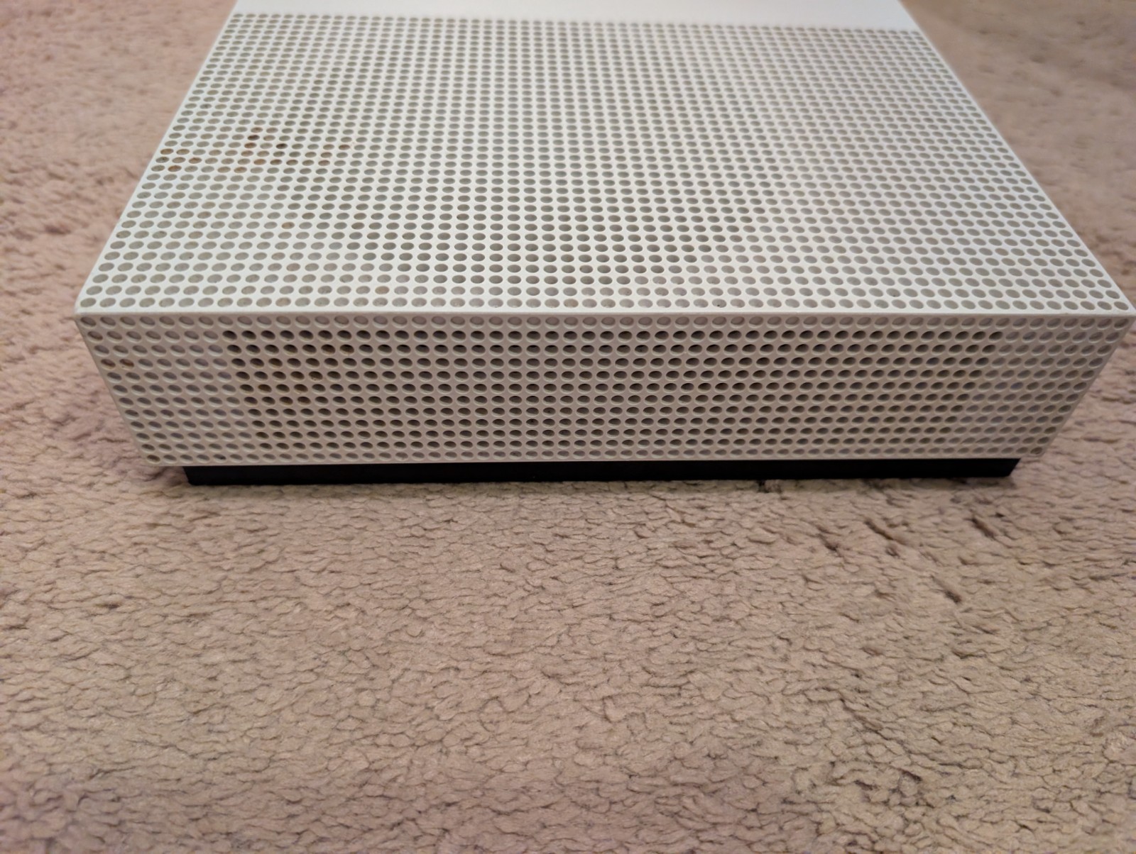 Microsoft Xbox One S 1TB White Console 1681 Bundle w/Controller, Cords Working