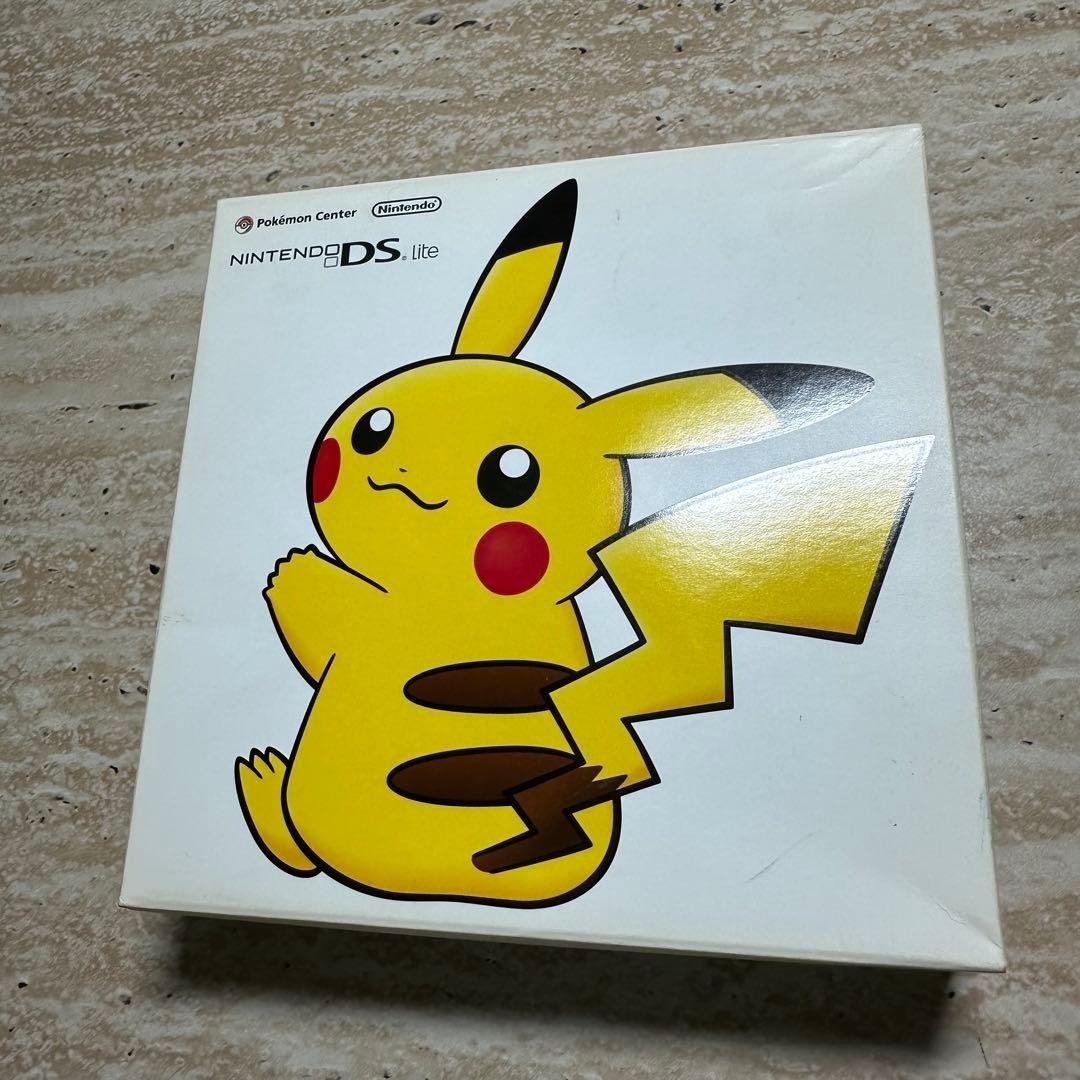 Nintendo DS Lite Pikachu Yellow Limited Edition Console Boxed Complete 7184