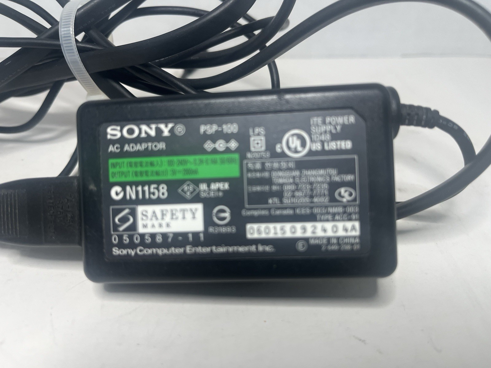 Sony Playstation Portable PSP PSP-1001 Handheld Game System Black