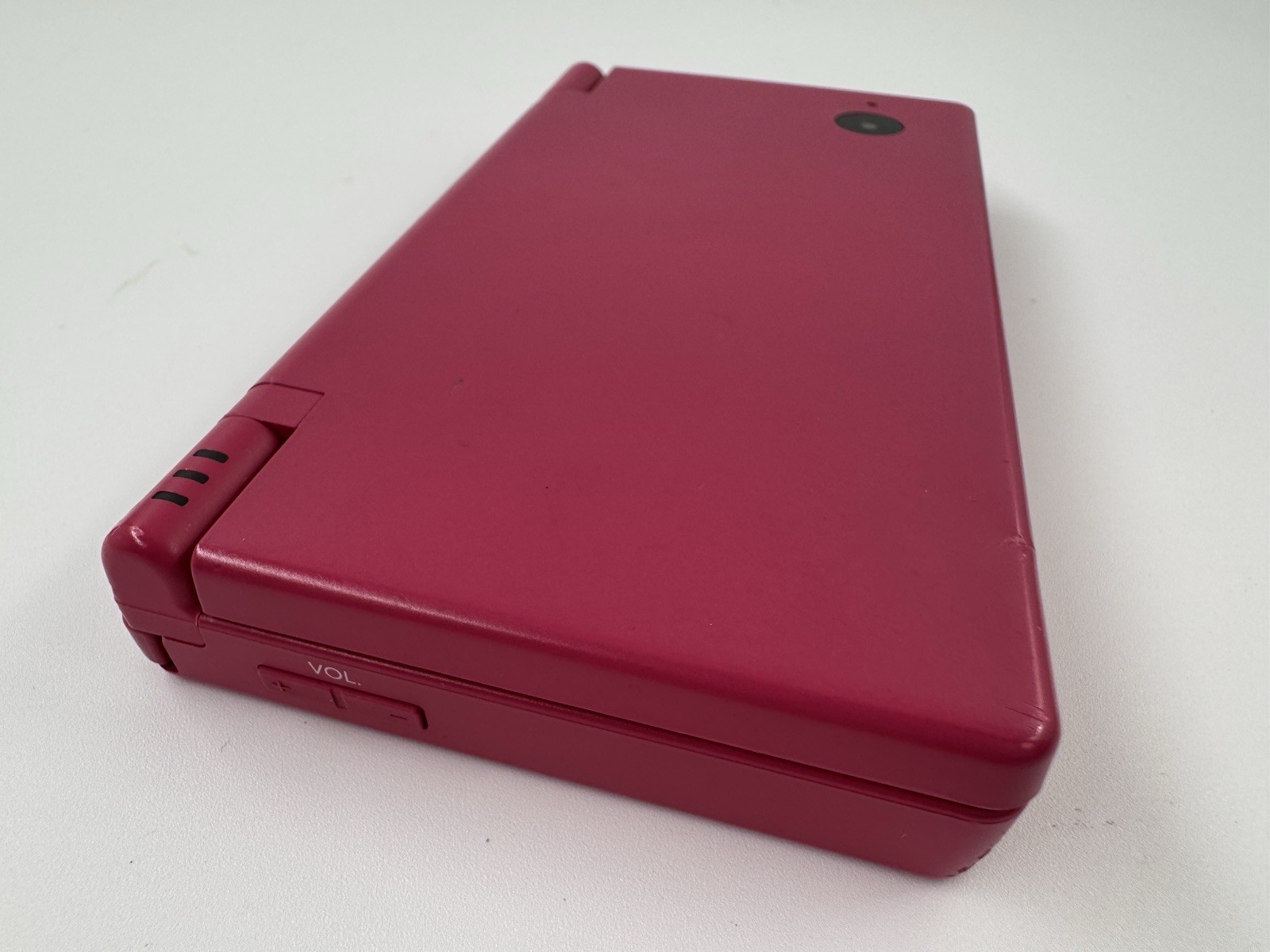 Nintendo DSi Pink Handheld Console Wi-Fi Nintendo DS TWL-001 Plus 5 Games