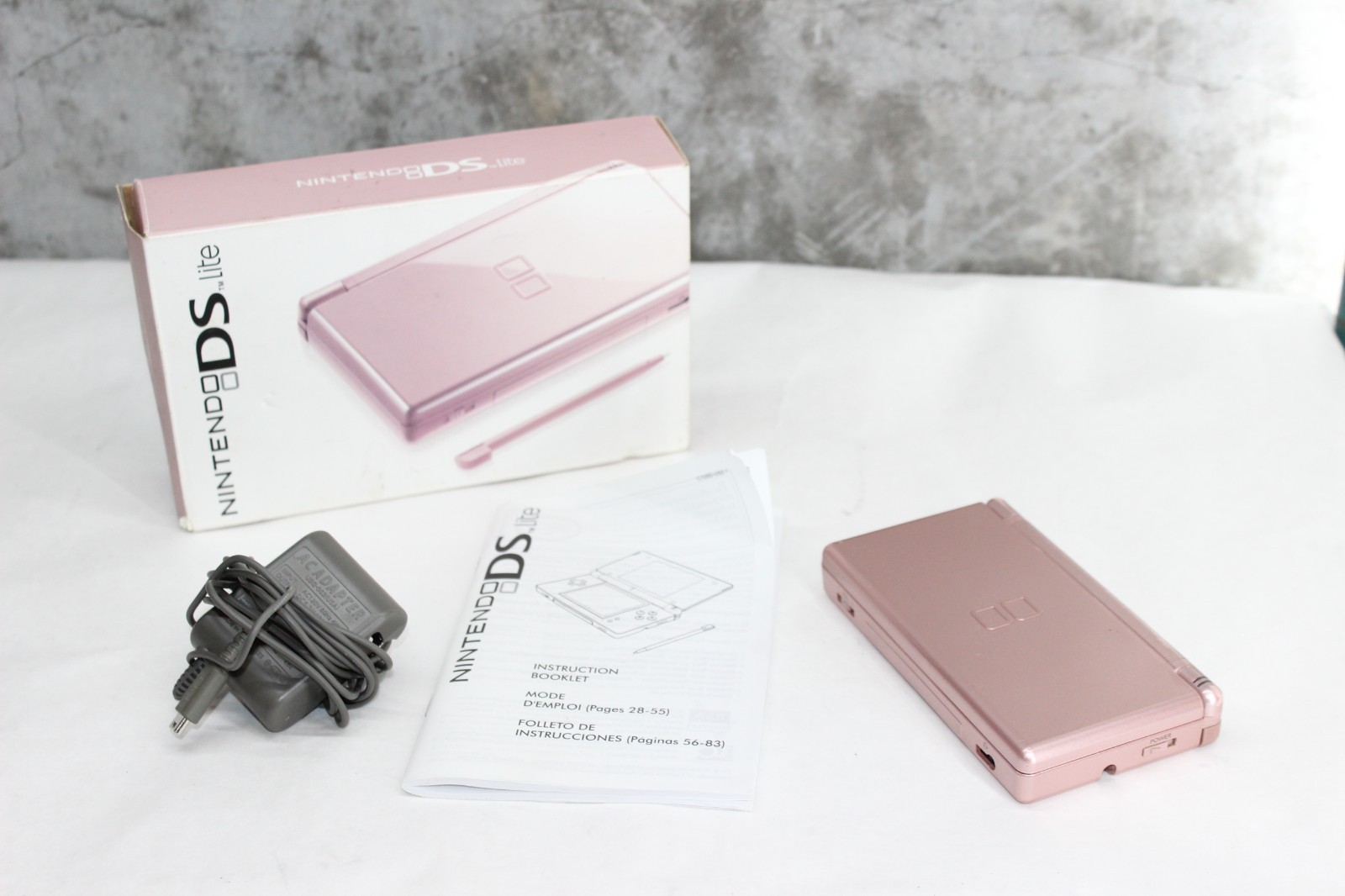 Nintendo DS Lite (Metallic Rose) – Tested/Works w/ Charger and box *READ*