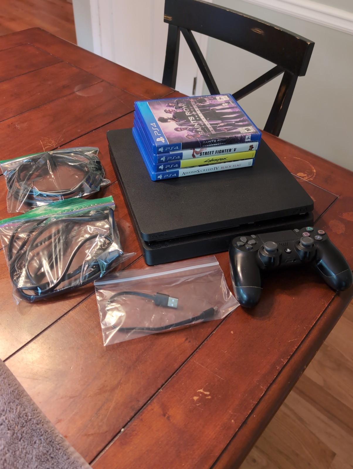 Sony playstation 4 Ps4 1TB Video Game System CUH-2215B Lot (READ)