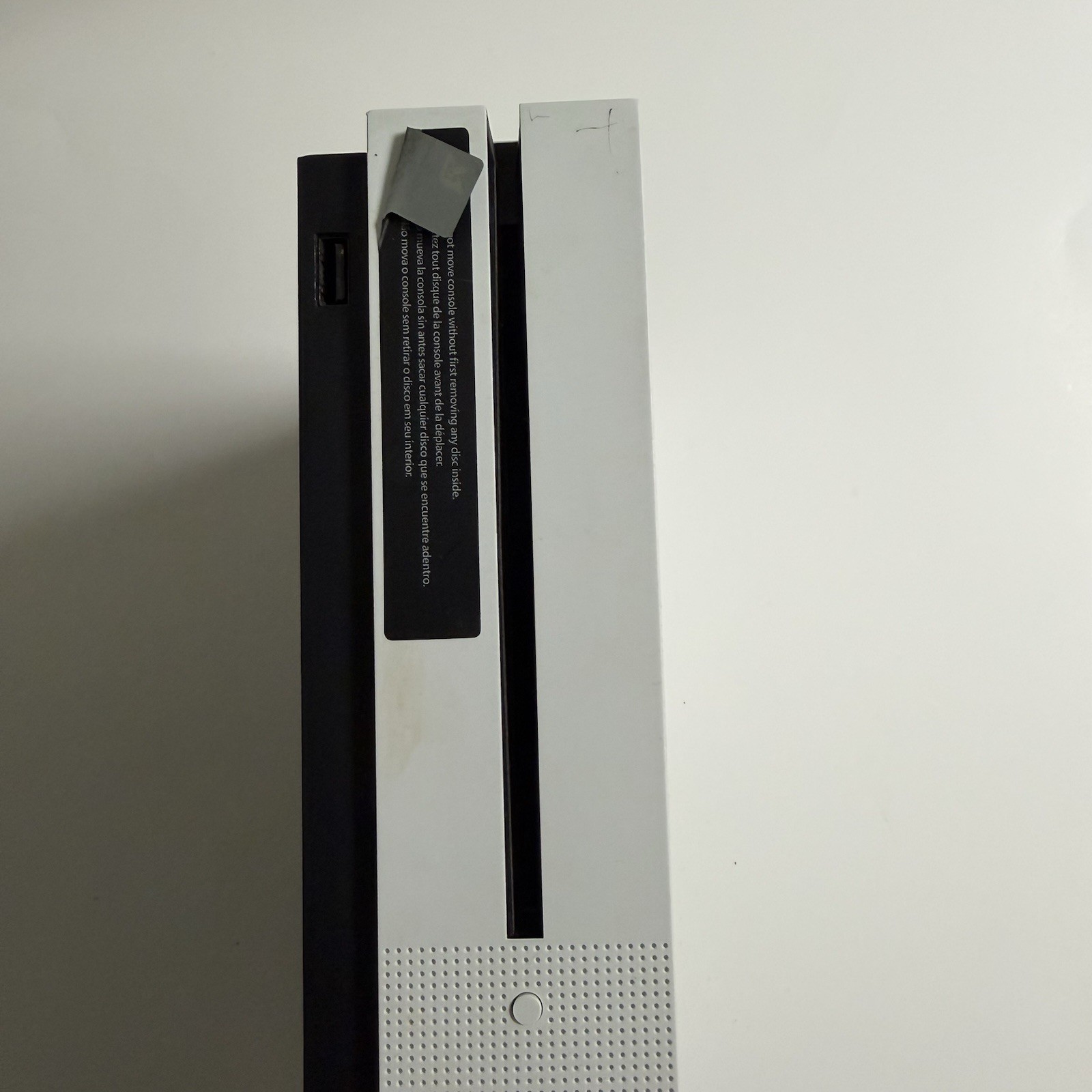 Microsoft Xbox One S 1TB White Console Only 4K UHD Wi-Fi HDMI MPN 1681