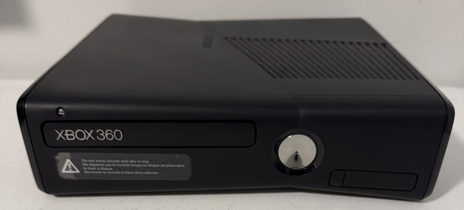 Microsoft Xbox 360 S 4GB Console – Black (1439) Red Ring – FOR PARTS/REPAIR ONLY