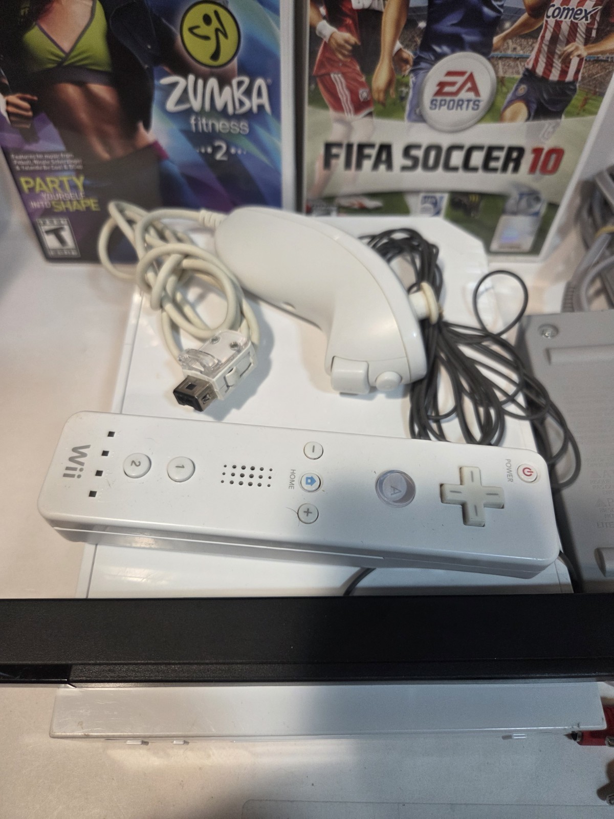 Nintendo Wii 512MB Console White Tested Working with Bar Cables 2 Games
