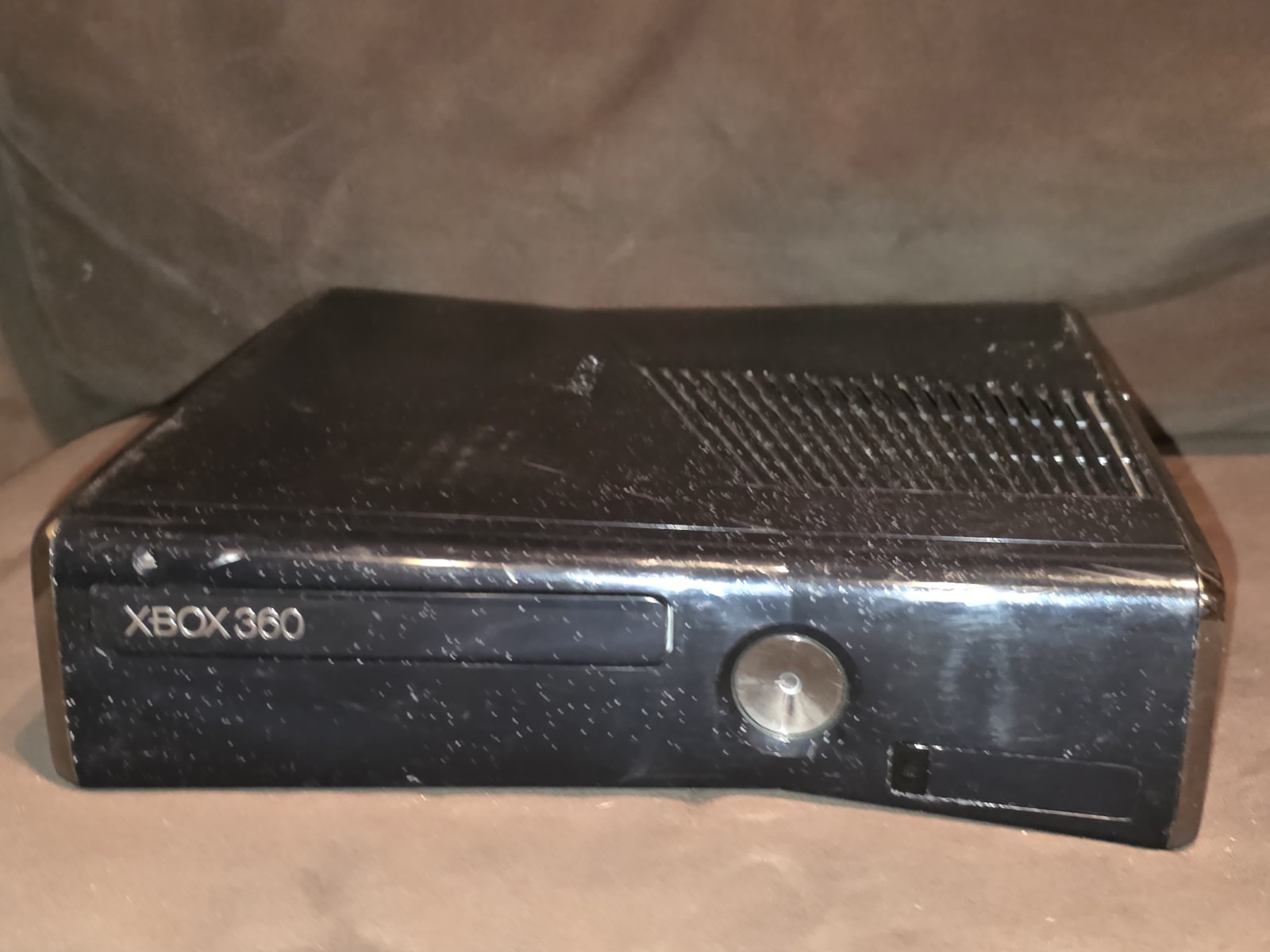 Microsoft Xbox 360 S Model 1439 With 250g HDD 2010 TRINITY MOTHERBOARD For Parts