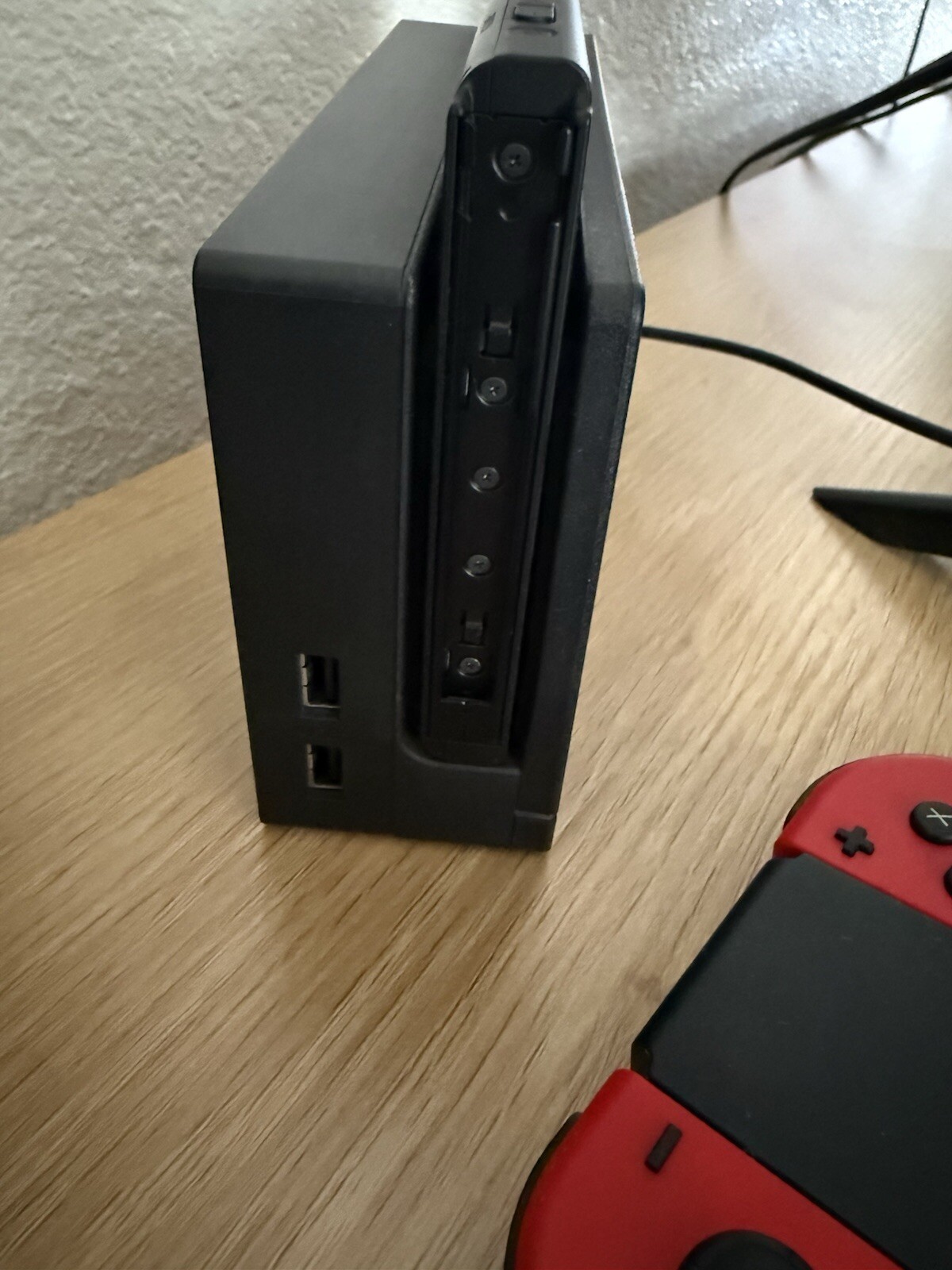 Nintendo Switch Used Red With 128gb SD Card NBA2k 2023 Game