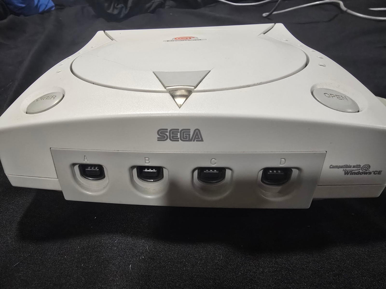 SEGA Dreamcast – White – with controller and mem card – NO wires