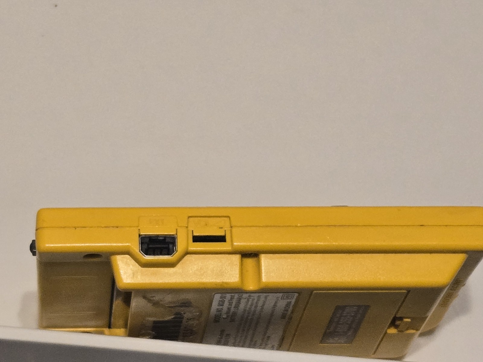 Nintendo Game Boy Pocket Yellow MGB-001 Console Tested Working Screen Line