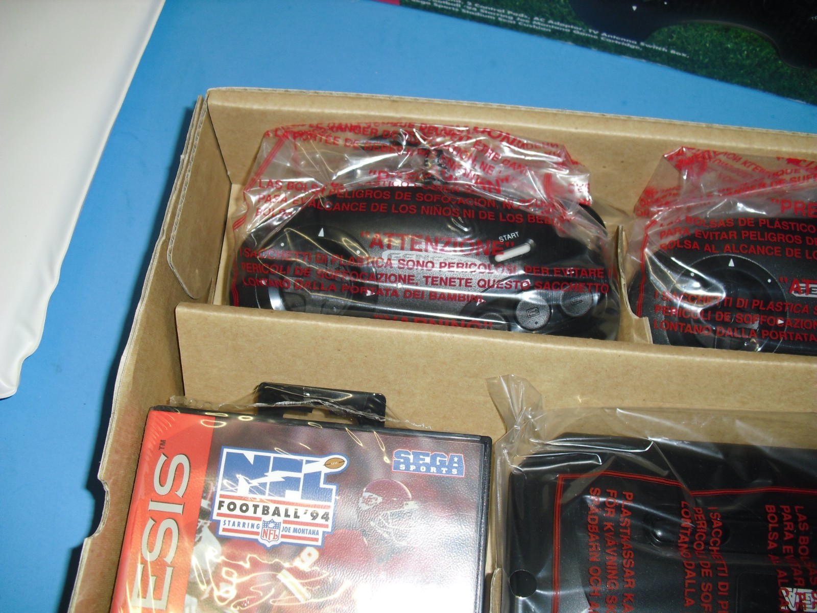 Sega Genesis Sports system complete in box w/ Stadium Cushion & NFL Football 94