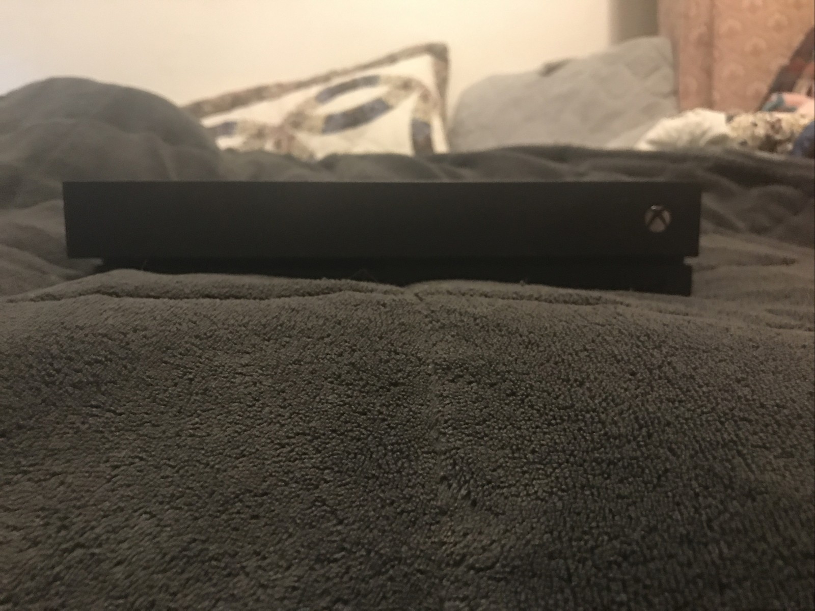 Xbox One X 1tb 1787 Read Description