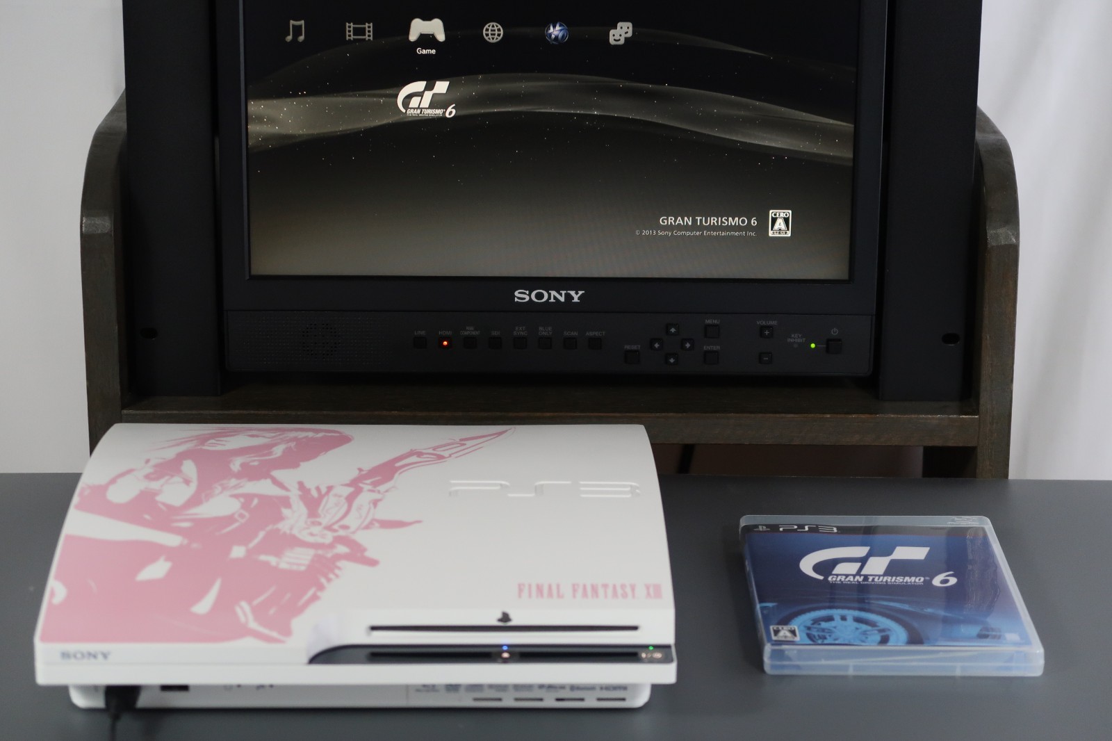 PS3 FINAL FANTASY XIII LIGHTNING EDITION CEJH-10008 250GB Very Good Tested Japan