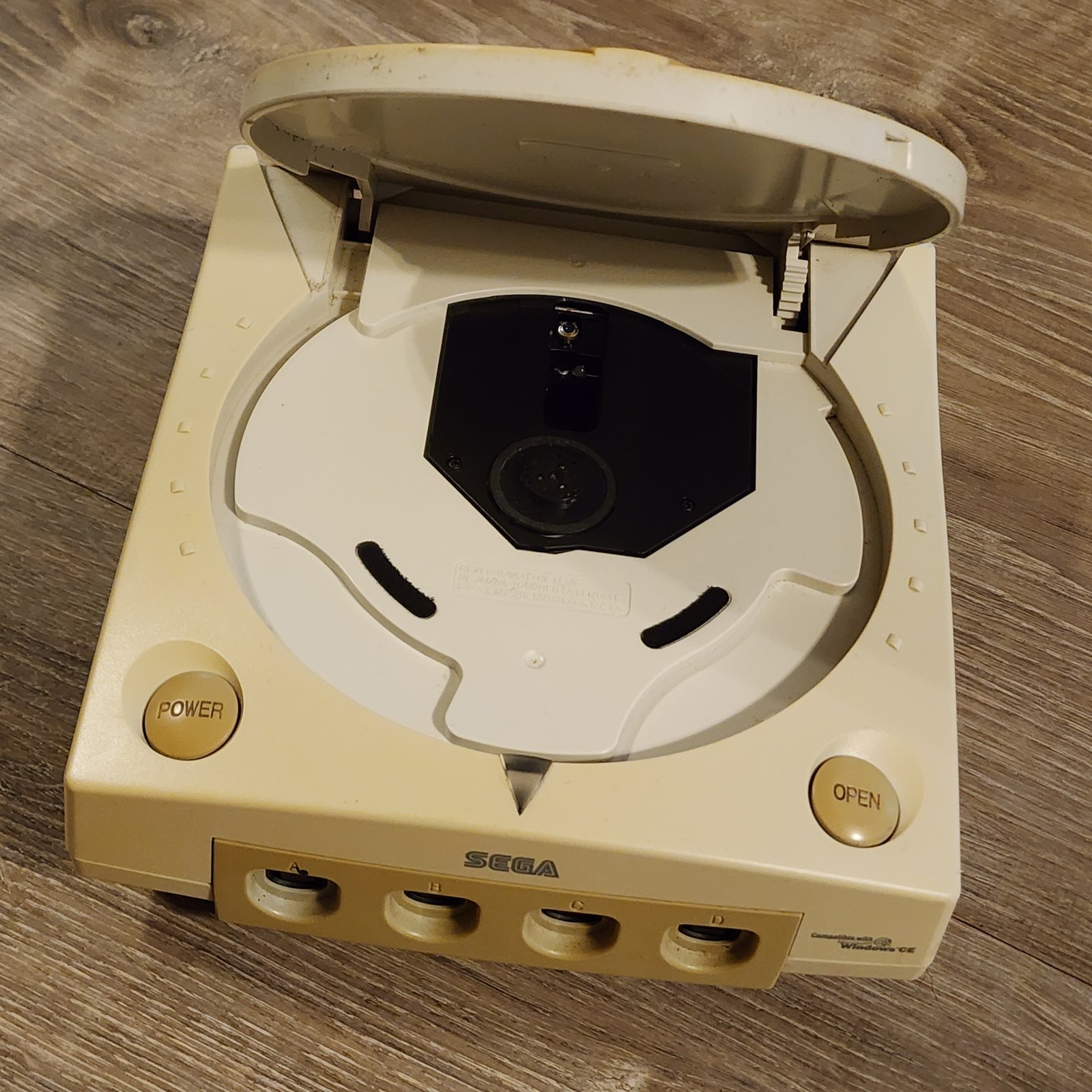 SEGA Dreamcast Console HKT-3020 Console Yellowed With Star Wars Racer Disc