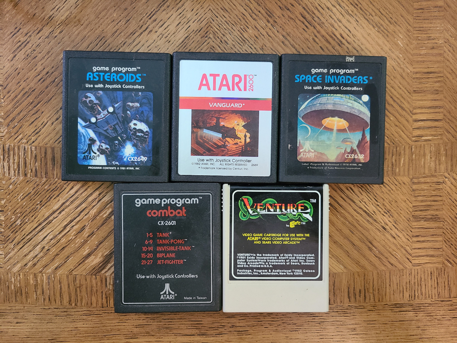 Atari 2600 Jr. 1986 Home Console with games and controllers