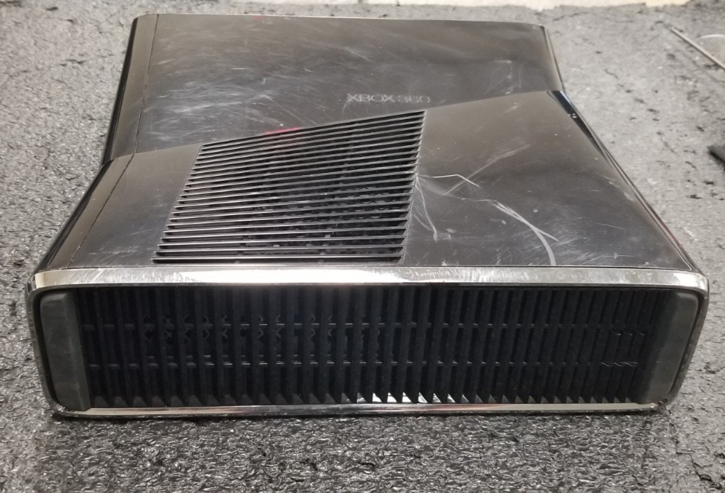 Microsoft Xbox 360 S Console : 1439 : 250GB : Tested & Works