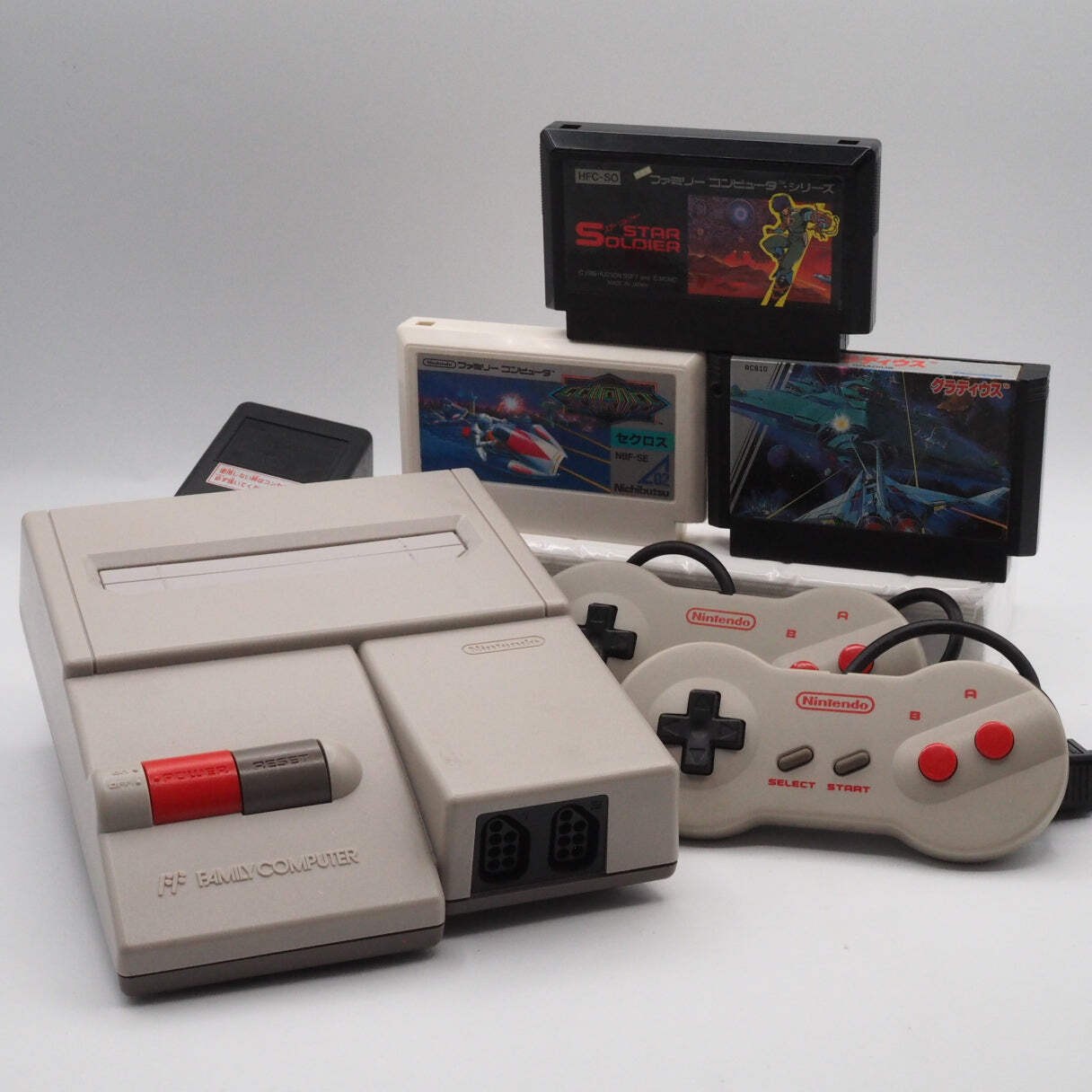 Used Nintendo New Famicom Console System HVC-101 + 3 Shooter Games Bundle Tested