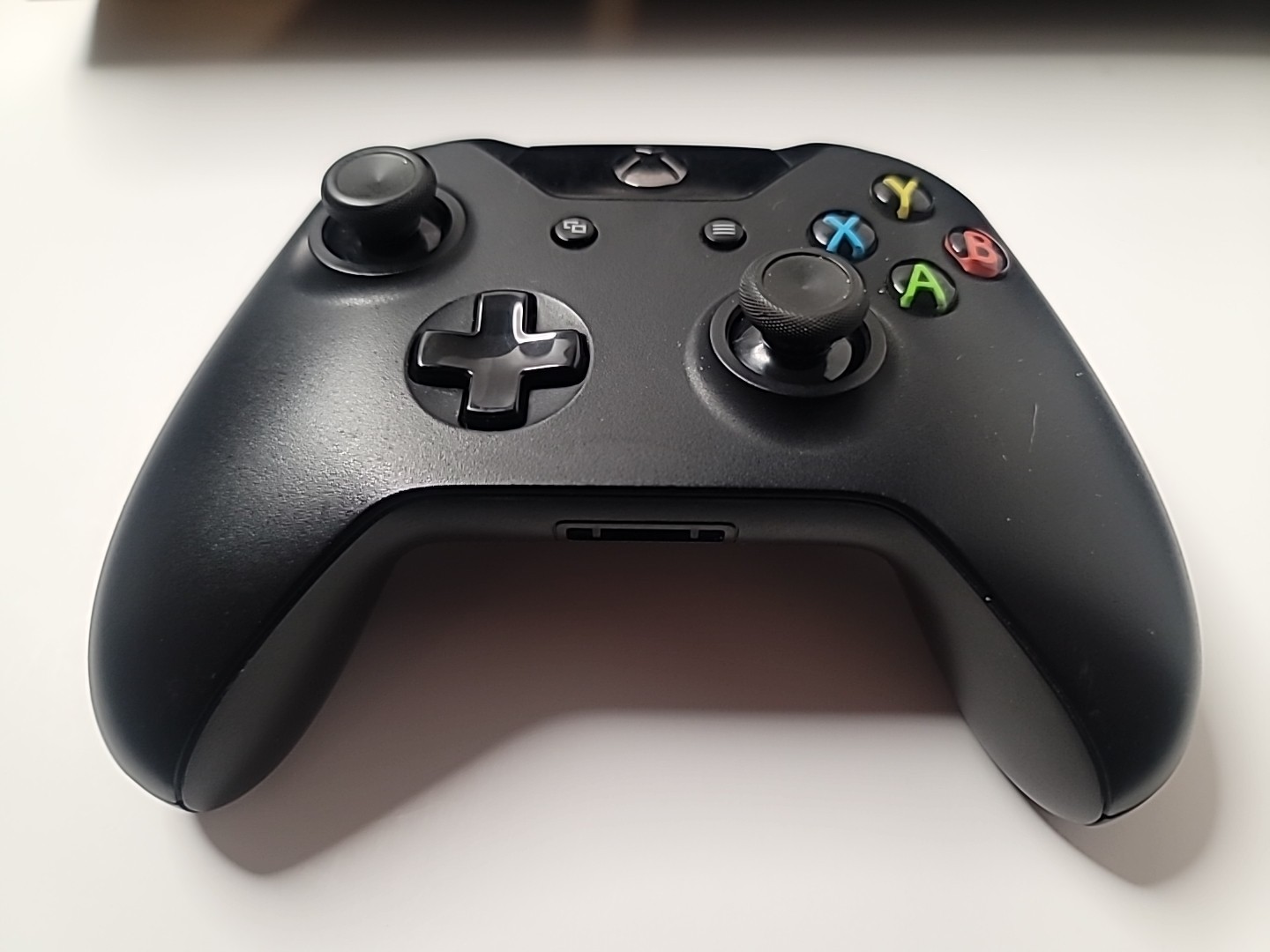 Xbox One 1 TB 1540 Bundle: Box, Kinect Camera, Controller, Games Tested/Works