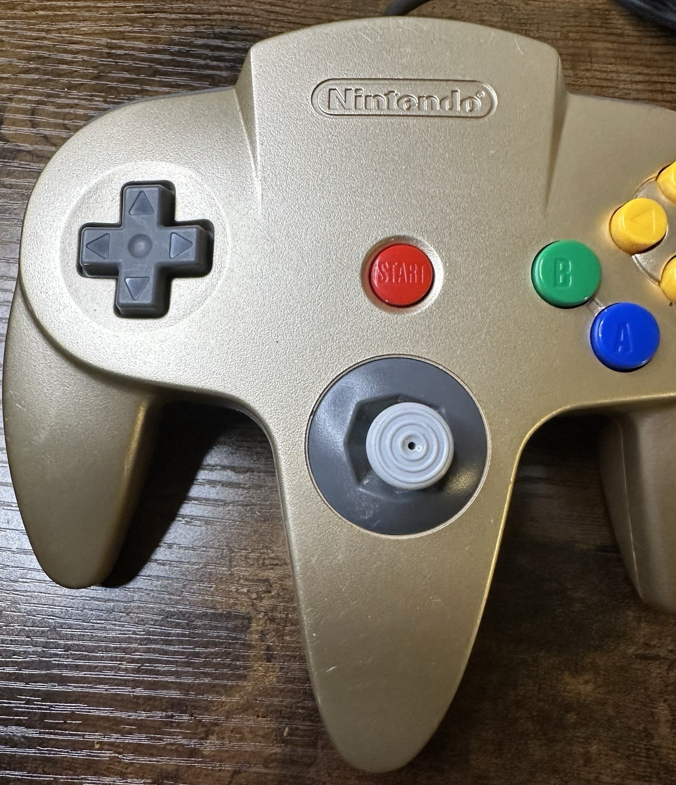 Nintendo 64 Gold Toys R Us Console W/Controller & Games (Tested/Wires Included)