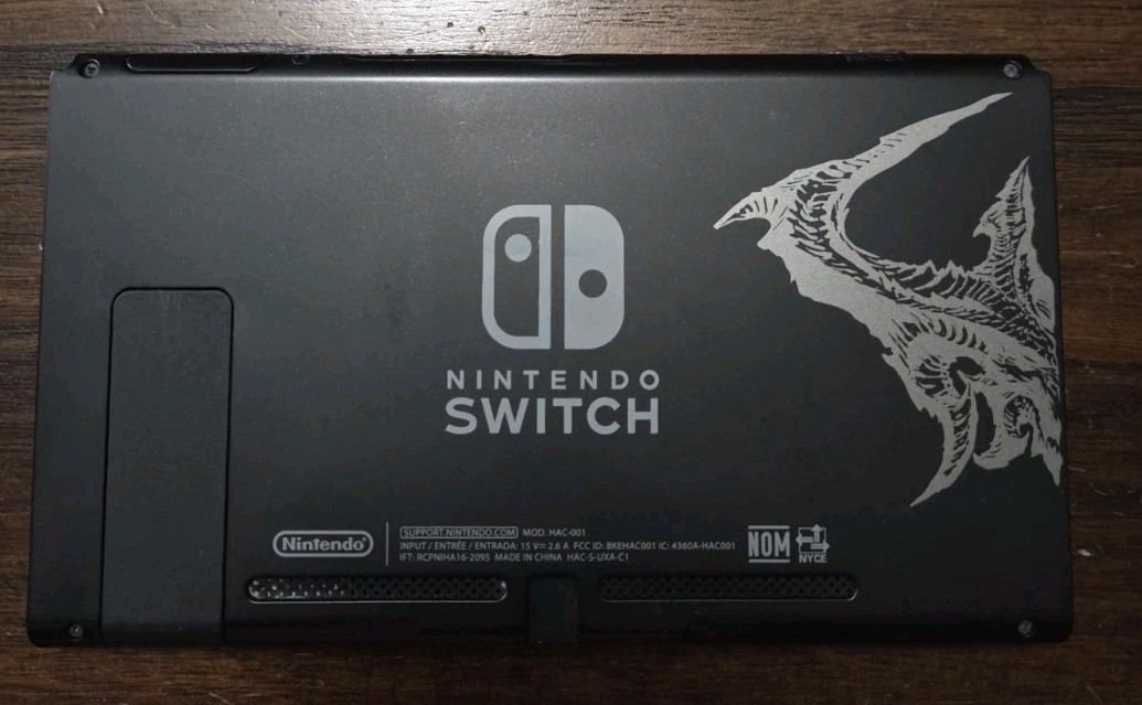 Nintendo Switch – Diablo III 3 Eternal Collection Console Boxed + Pro Controller