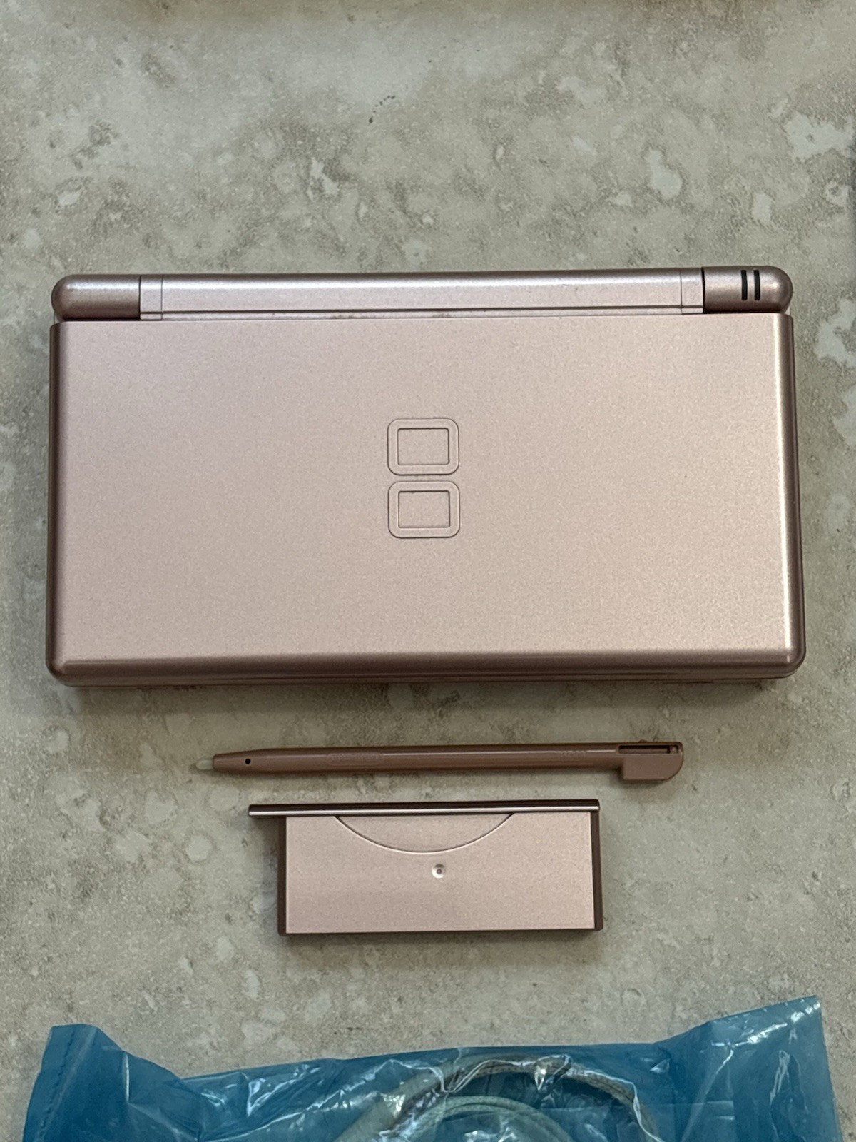 Nintendo DS Lite Metallic Rose With Charger And Stylus Complete In Box Very Good