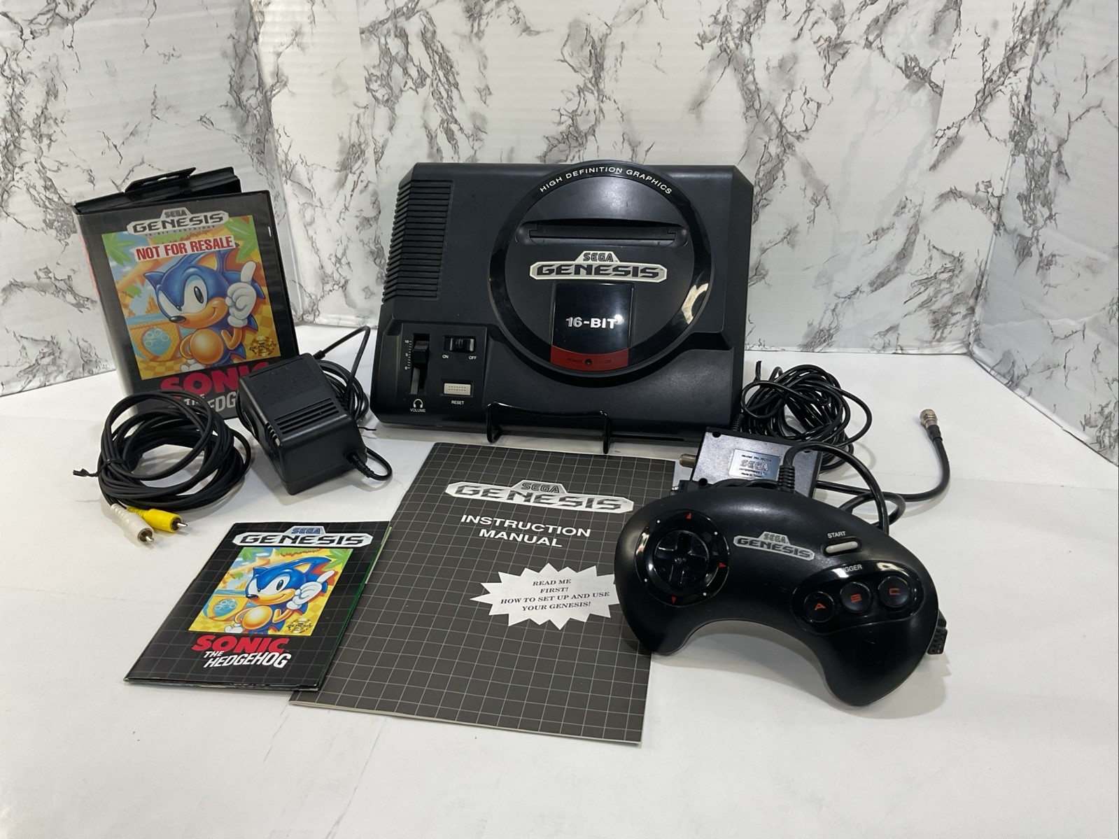 Sega 1991 Genesis Console w/Sonic The Hedgehog Game Cartridge