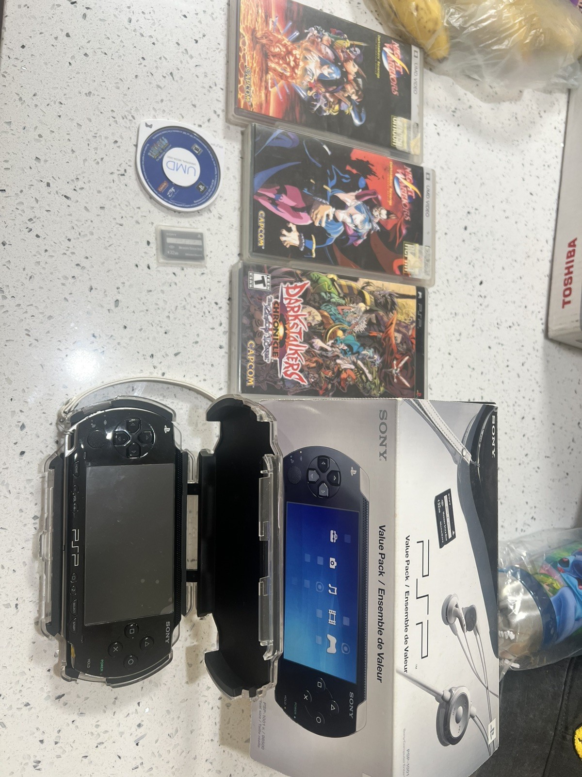 Sony PSP 1000 Portable Handheld Console System Black W/ Games No Charger