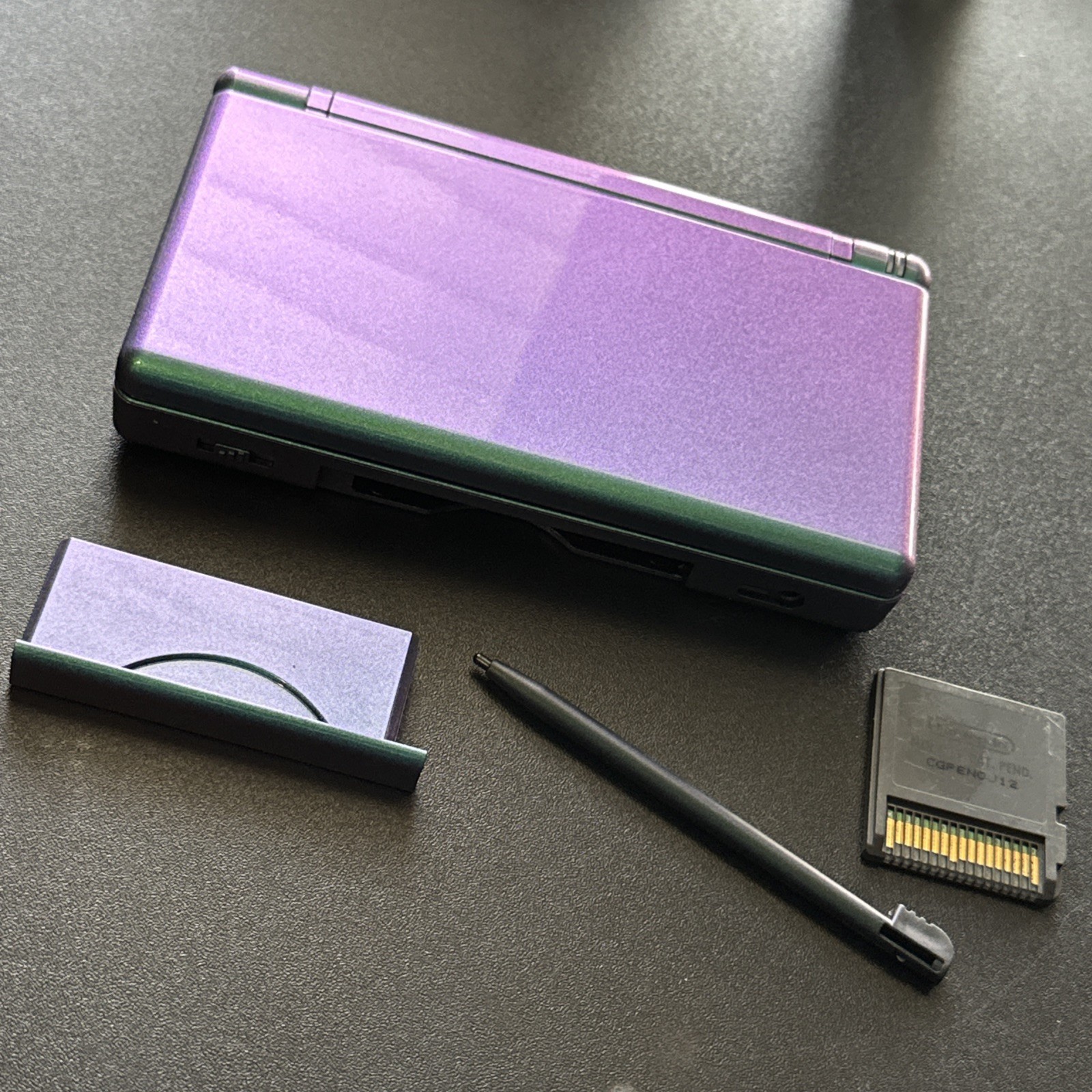 Game + USB C Chameleon Green Purple Nintendo DS Lite Handheld Console System