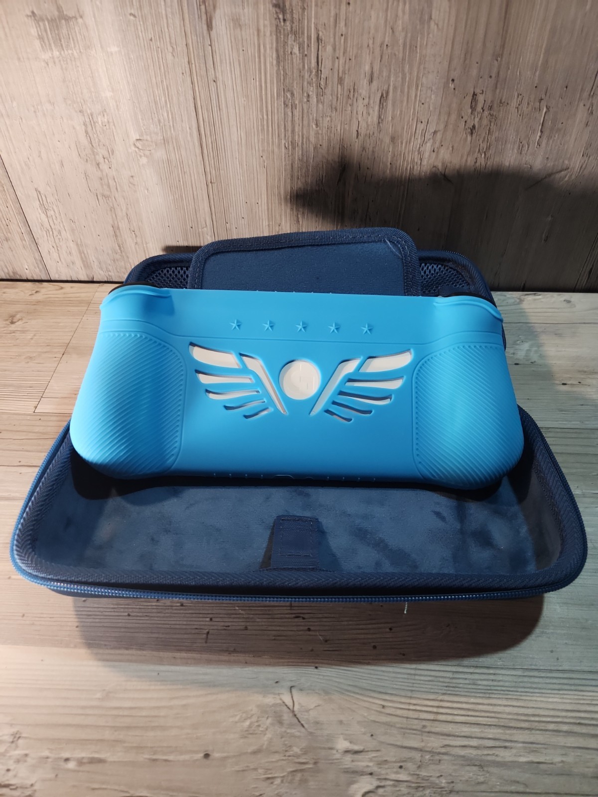 Logitech G Cloud Gaming Handheld, Portable Gaming Console with Soft Sleeve 64 Gb